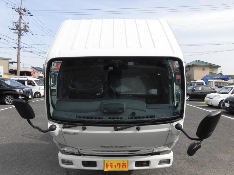 R3年エルフ2T　10尺全低床　4WD　AT　総重量5T未満|中古トラックの販売・買取・査定のアイナビ