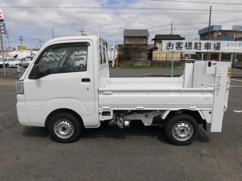 R4年ハイゼットT AT 新明和垂直パワーゲート|中古トラックの販売・買取・査定のアイナビ