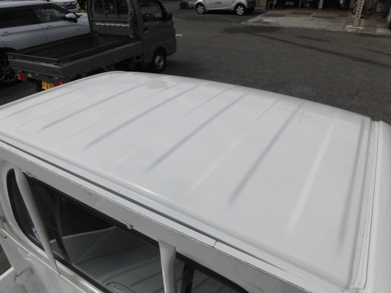 R4年ハイゼットT AT 新明和垂直パワーゲート|中古トラックの販売・買取・査定のアイナビ