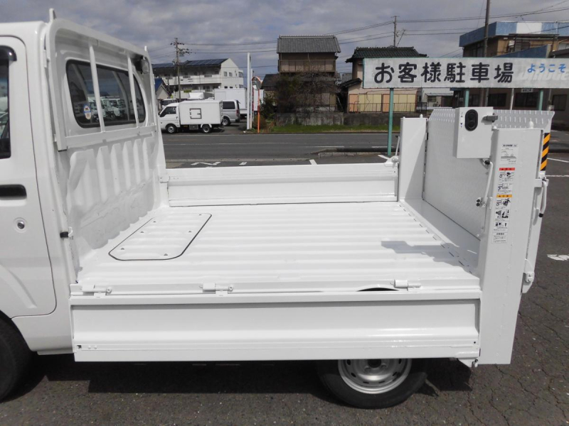 R4年ハイゼットT AT 新明和垂直パワーゲート|中古トラックの販売・買取・査定のアイナビ