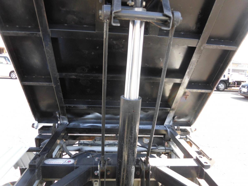 R1年 クリッパー4WD AT 新明和ダンプ 土砂禁|中古トラックの販売・買取・査定のアイナビ