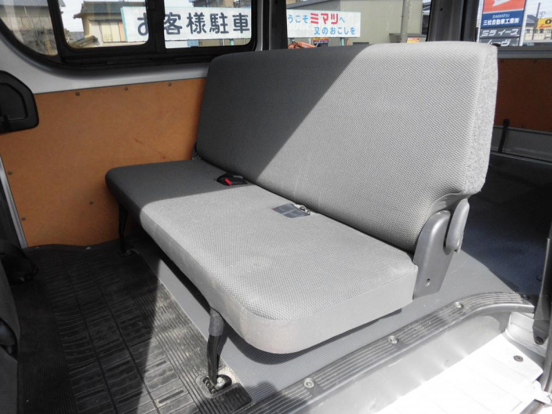 R2年レジアスエースV ロングDX 5dr 2.8D AT 車検有!|中古トラックの販売・買取・査定のアイナビ