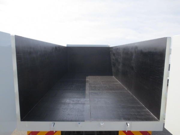 三菱ファイター土砂禁ダンプ|中古トラックの販売・買取・査定のアイナビ