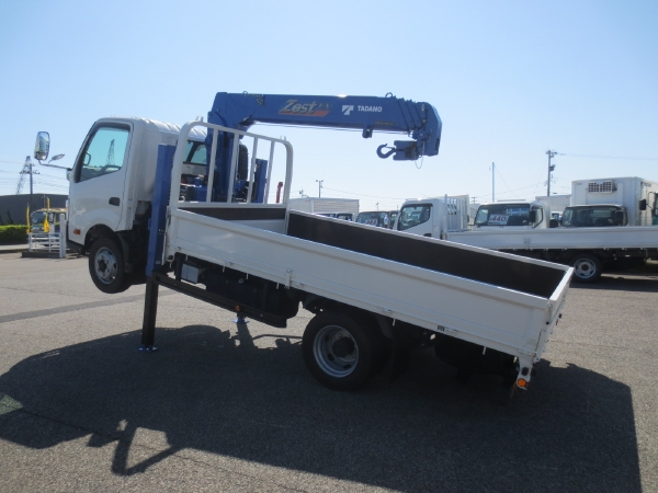 日野デュトロクレーン付セルフ|中古トラックの販売・買取・査定のアイナビ