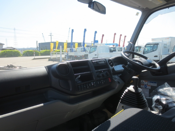 日野デュトロクレーン付セルフ|中古トラックの販売・買取・査定のアイナビ