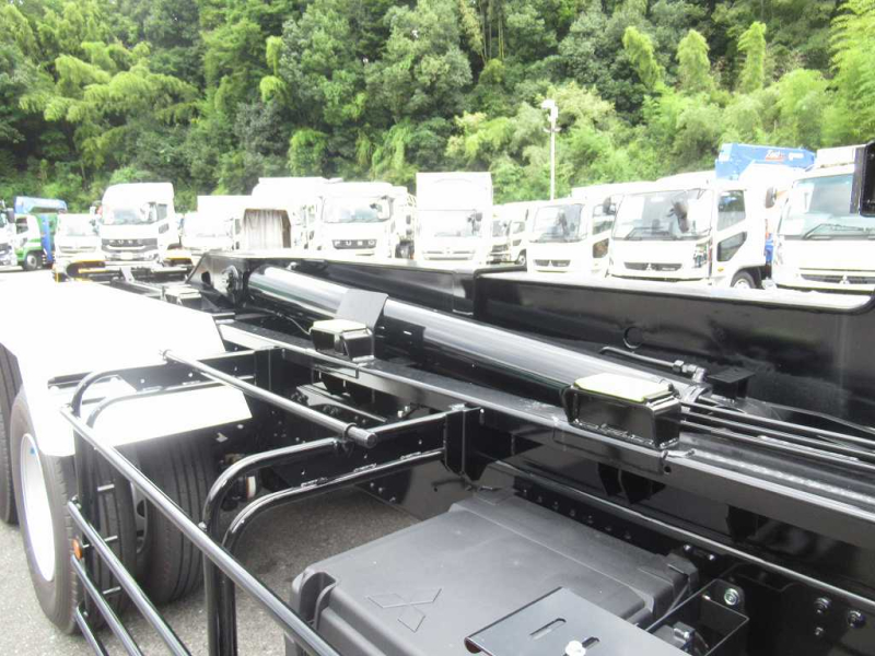 極東 22tフックロール シフトパイロット Rバンパー電動格納|中古トラックの販売・買取・査定のアイナビ