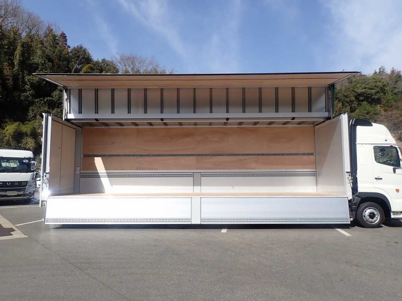 トランテックス ハイルーフ 後輪エアサス 380ps MTリターダ|中古トラックの販売・買取・査定のアイナビ