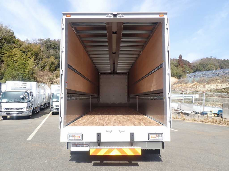 トランテックス ハイルーフ 後輪エアサス 380ps MTリターダ|中古トラックの販売・買取・査定のアイナビ