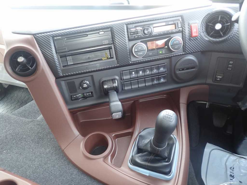 トランテックス ハイルーフ 後輪エアサス 380ps MTリターダ|中古トラックの販売・買取・査定のアイナビ