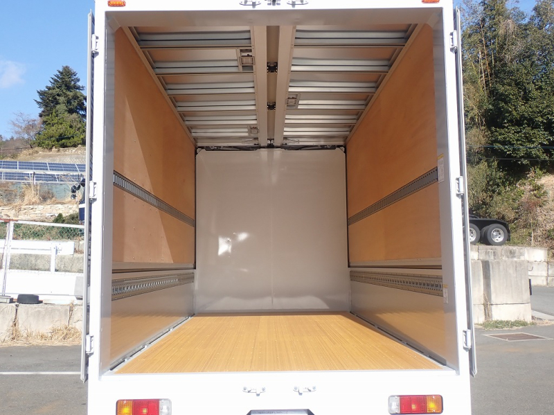 未使用車 ワイドロング L4430 W2090 150PS 6速|中古トラックの販売・買取・査定のアイナビ