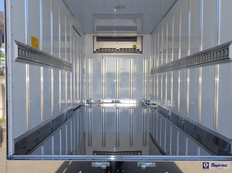 東プレ-30℃設定 10尺 150PS AT車 カスタム仕様|中古トラックの販売・買取・査定のアイナビ