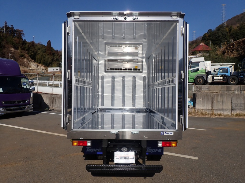 東プレ-30℃設定 10尺 150PS AT車 カスタム仕様|中古トラックの販売・買取・査定のアイナビ