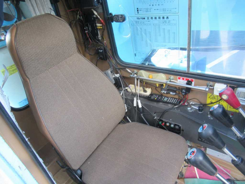 4.9t クレーン車 タダノ TS-75M クレーン検査R9.12.5まで|中古トラックの販売・買取・査定のアイナビ