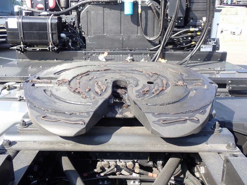 未使用トラクタ(花見台セミトレ用) ハイルーフ 後輪エアサス|中古トラックの販売・買取・査定のアイナビ