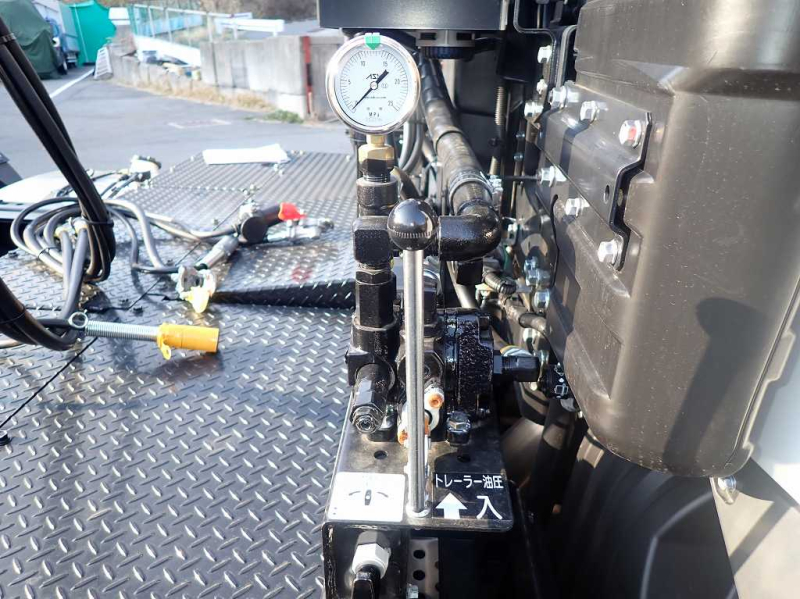 未使用トラクタ(花見台セミトレ用) ハイルーフ 後輪エアサス|中古トラックの販売・買取・査定のアイナビ