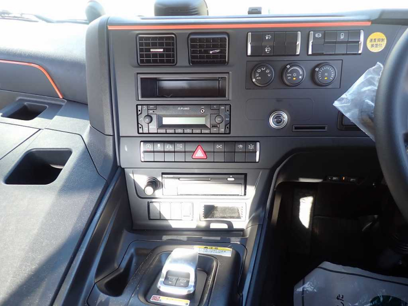 未使用トラクタ(花見台セミトレ用) ハイルーフ 後輪エアサス|中古トラックの販売・買取・査定のアイナビ