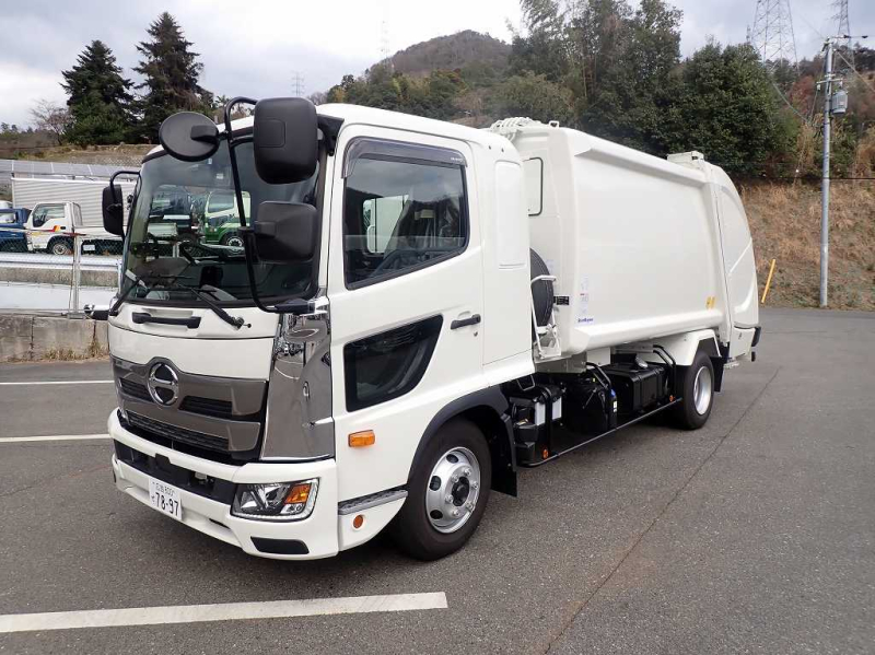 新明和 G-PX(プレス式) 8.7立米 240PS 6速|中古トラックの販売・買取・査定のアイナビ