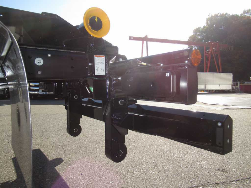 R7未使用極東製フックロールR/C付220PS6速ベッドレス|中古トラックの販売・買取・査定のアイナビ