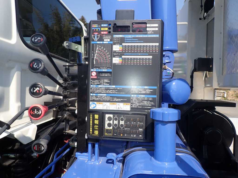 増トンセルフ 9t Ⅼ6320 タダノ4段 ウィンチ 260PS 7速|中古トラックの販売・買取・査定のアイナビ