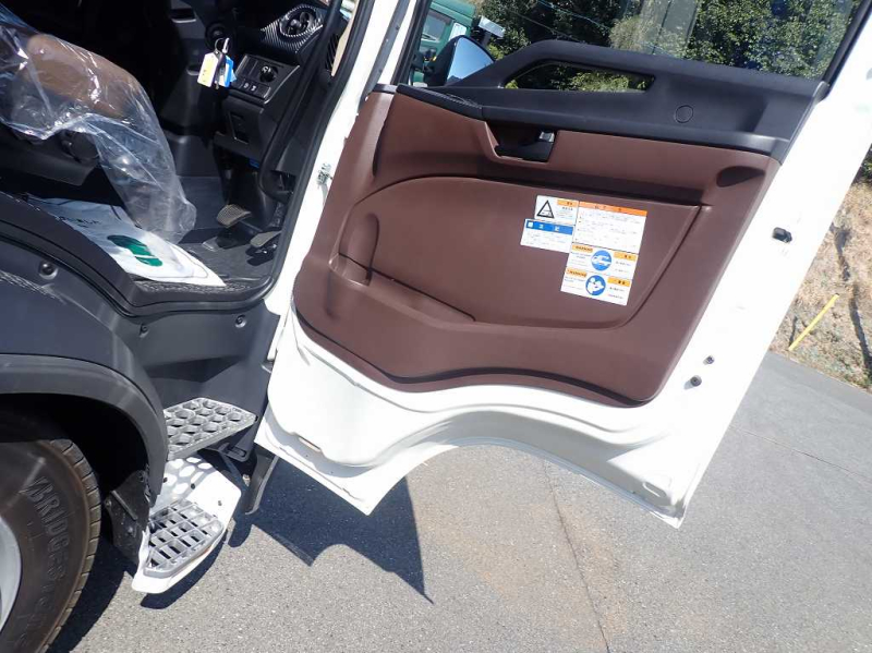 増トンセルフ 9t Ⅼ6320 タダノ4段 ウィンチ 260PS 7速|中古トラックの販売・買取・査定のアイナビ