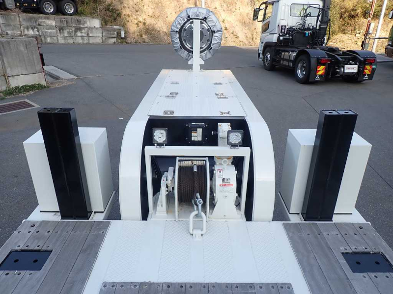 未登録 花見台セーフティセミトレ 24800㎏積載 後輪エアサス|中古トラックの販売・買取・査定のアイナビ