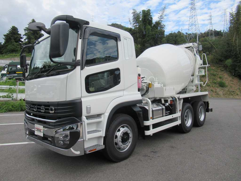 カヤバ ドラム容量8.7立米 最大混合容量.4立米|中古トラックの販売・買取・査定のアイナビ