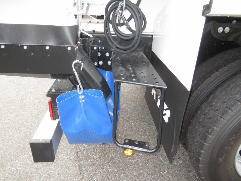 カヤバ ドラム容量8.7立米 最大混合容量.4立米|中古トラックの販売・買取・査定のアイナビ