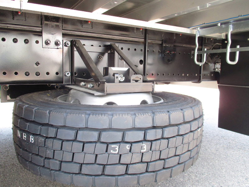 ★9600*2390*2630★クレーン積み可能★|中古トラックの販売・買取・査定のアイナビ