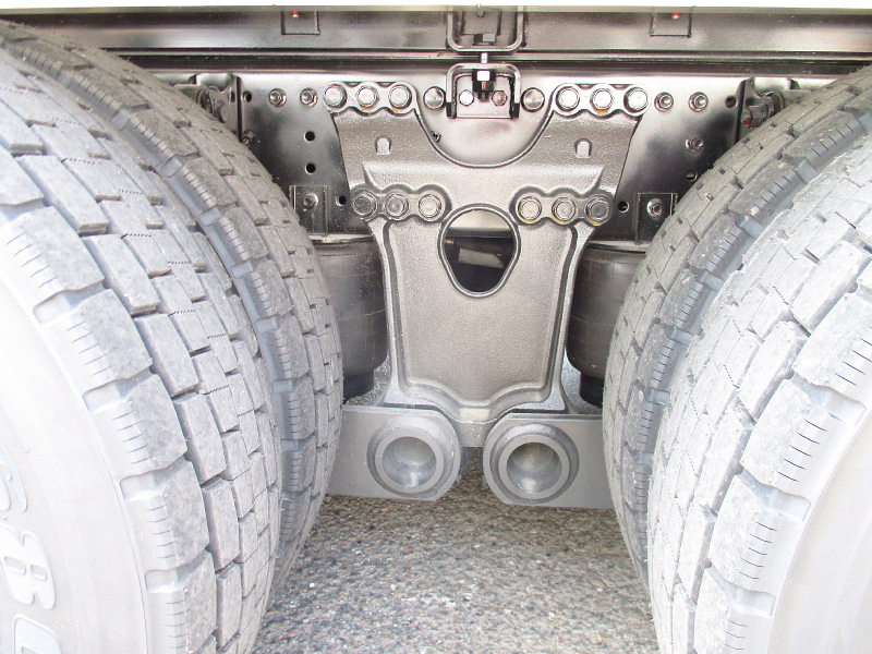 ★9600*2390*2630★クレーン積み可能★|中古トラックの販売・買取・査定のアイナビ