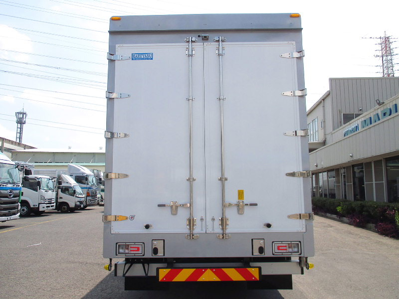 ★9600*2390*2630★クレーン積み可能★|中古トラックの販売・買取・査定のアイナビ