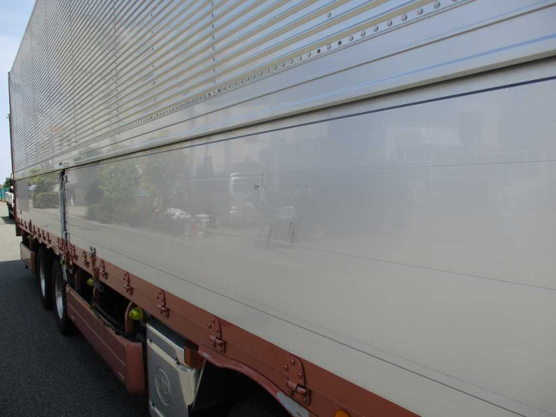 ハイルーフ4軸低床アルミウイング|中古トラックの販売・買取・査定のアイナビ