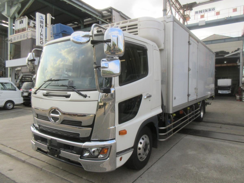 低温冷凍車格納PG オートマ|中古トラックの販売・買取・査定のアイナビ