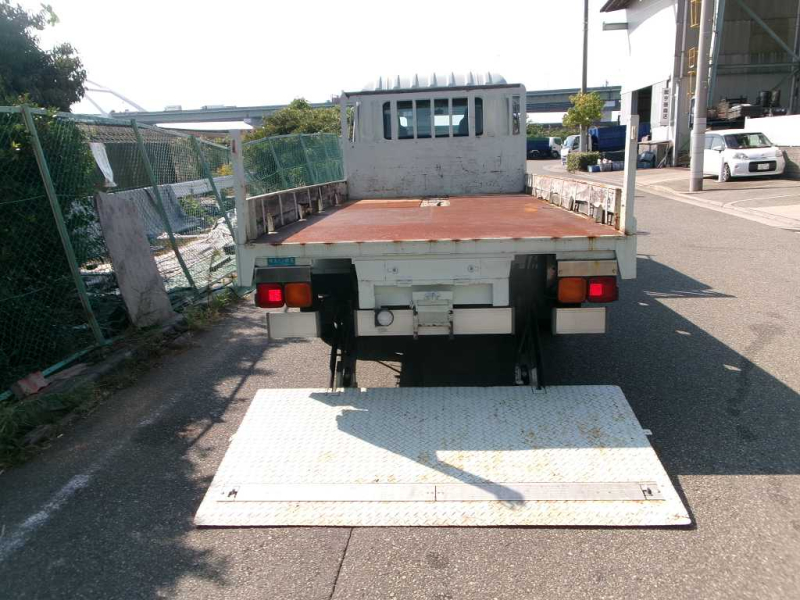 中型 Wキャブ垂直PG付木平|中古トラックの販売・買取・査定のアイナビ