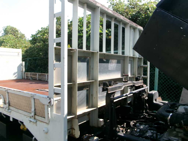 中型 Wキャブ垂直PG付木平|中古トラックの販売・買取・査定のアイナビ