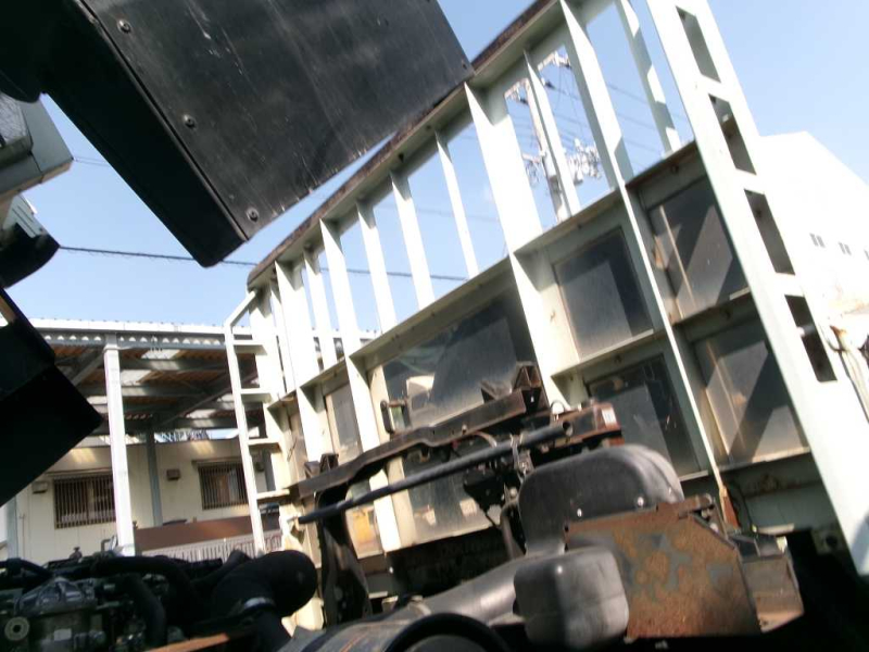 中型 Wキャブ垂直PG付木平|中古トラックの販売・買取・査定のアイナビ