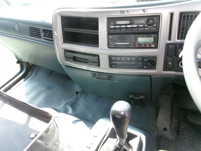 中型 Wキャブ垂直PG付木平|中古トラックの販売・買取・査定のアイナビ