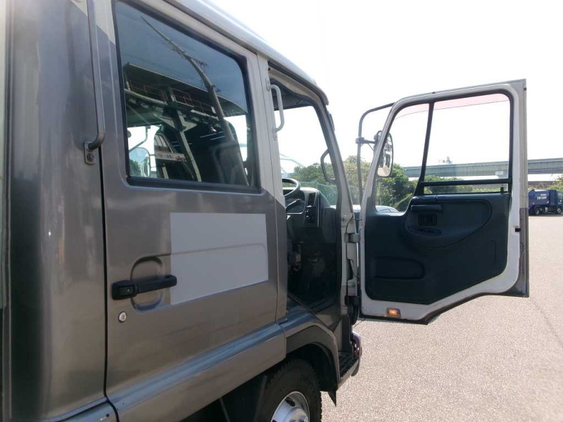 中型 Wキャブ垂直PG付木平|中古トラックの販売・買取・査定のアイナビ