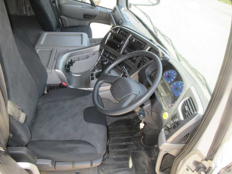 4軸低床アコーディオン幌付アルミ平|中古トラックの販売・買取・査定のアイナビ