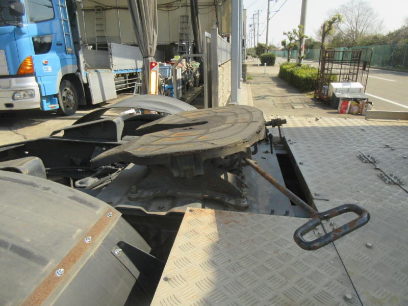 2PGハイルーフクオン デフロック付 11.5トントラクタ|中古トラックの販売・買取・査定のアイナビ