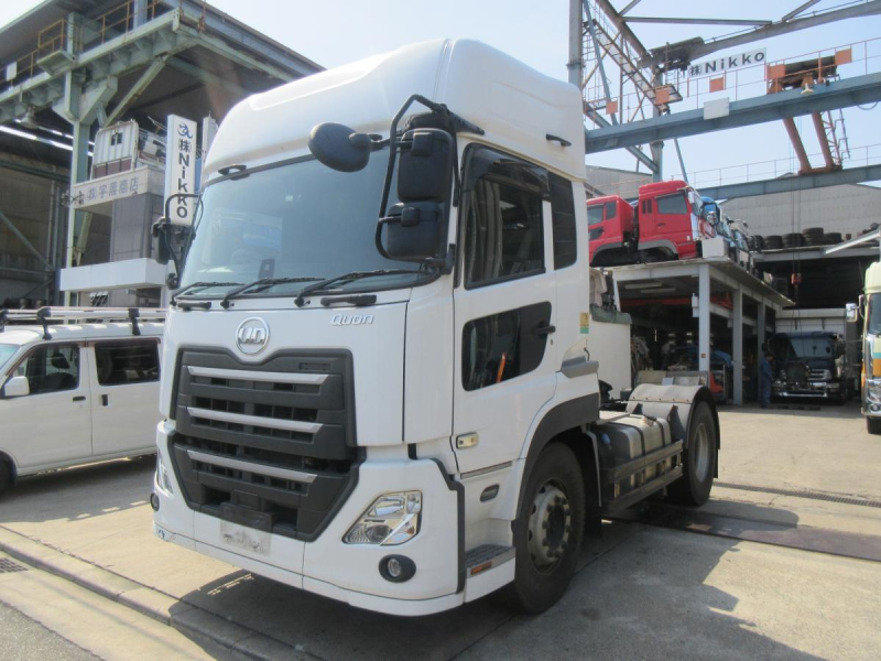 2PGハイルーフクオンシングルトラクタ|中古トラックの販売・買取・査定のアイナビ