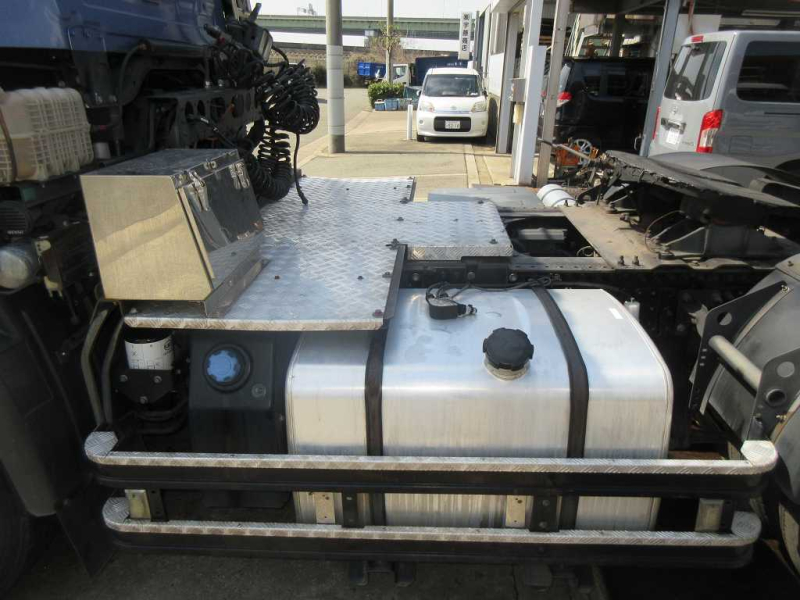 2PGクオンハイルーフ11.5トントラクタ|中古トラックの販売・買取・査定のアイナビ