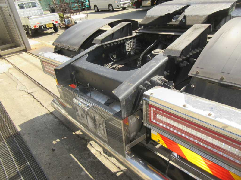 2PGクオンハイルーフ11.5トントラクタ|中古トラックの販売・買取・査定のアイナビ