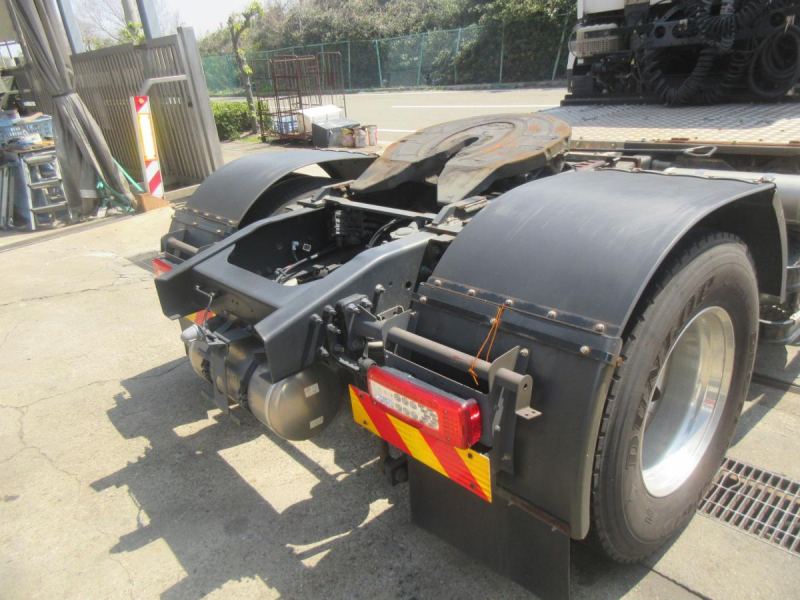 2PGハイルーフクオンD尺11.5トンスライドカプラトラクタ|中古トラックの販売・買取・査定のアイナビ