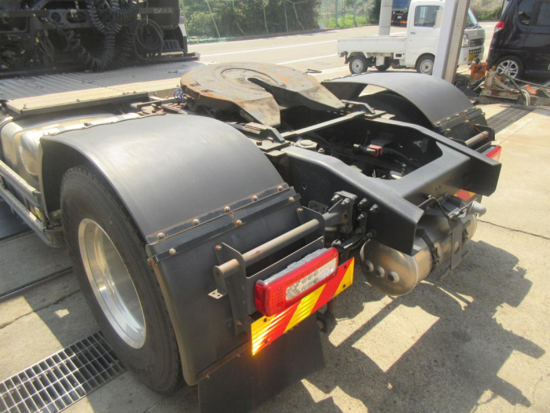 2PGハイルーフクオンD尺11.5トンスライドカプラトラクタ|中古トラックの販売・買取・査定のアイナビ