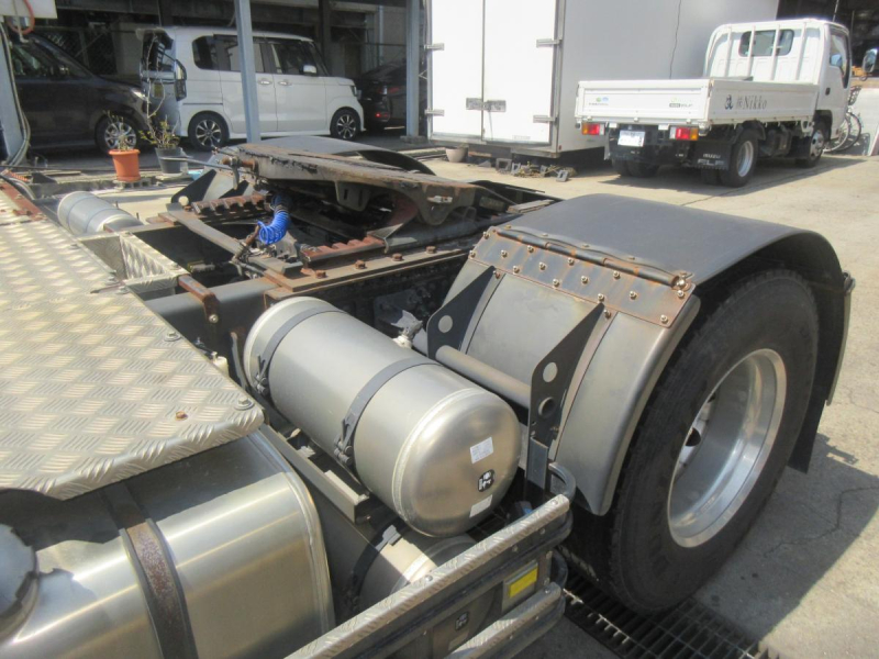 2PGハイルーフクオンD尺11.5トンスライドカプラトラクタ|中古トラックの販売・買取・査定のアイナビ