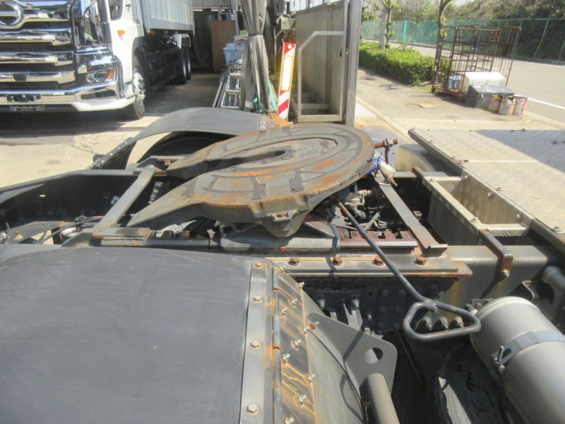 2PGハイルーフクオンD尺11.5トンスライドカプラトラクタ|中古トラックの販売・買取・査定のアイナビ