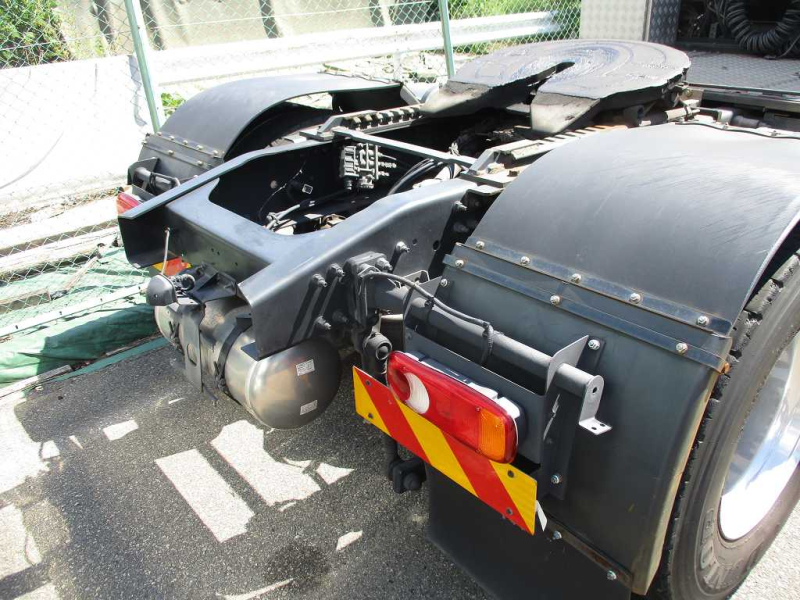 2PGハイルーフトラクタ|中古トラックの販売・買取・査定のアイナビ