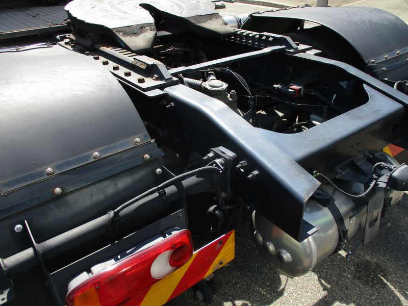 2PGハイルーフトラクタ|中古トラックの販売・買取・査定のアイナビ