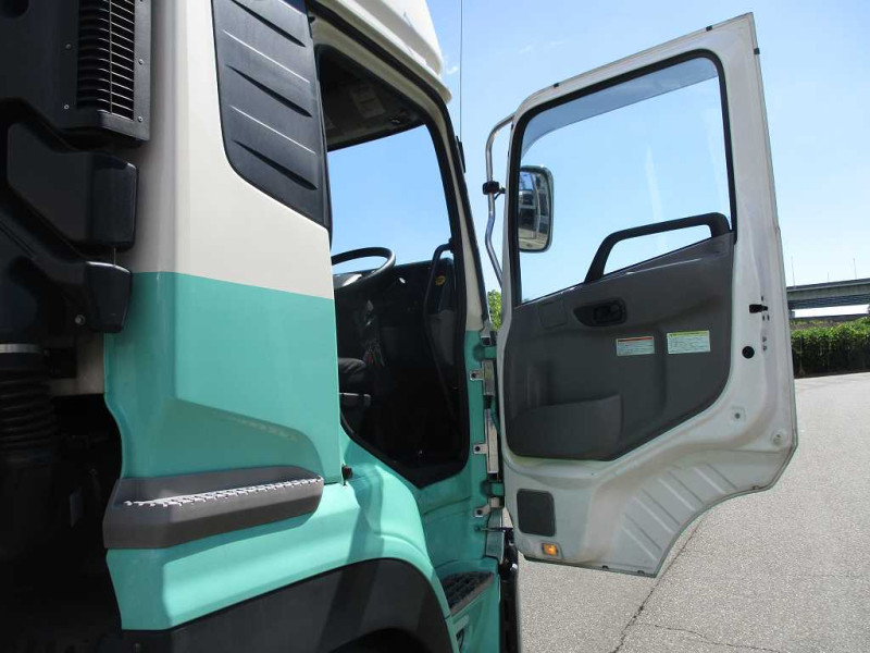 2PGハイルーフトラクタ|中古トラックの販売・買取・査定のアイナビ