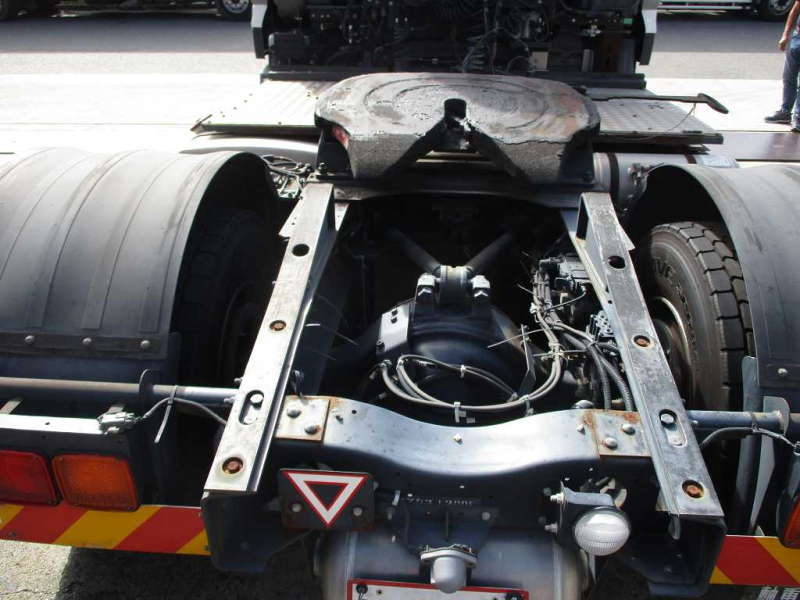 11.5トントラクタ|中古トラックの販売・買取・査定のアイナビ